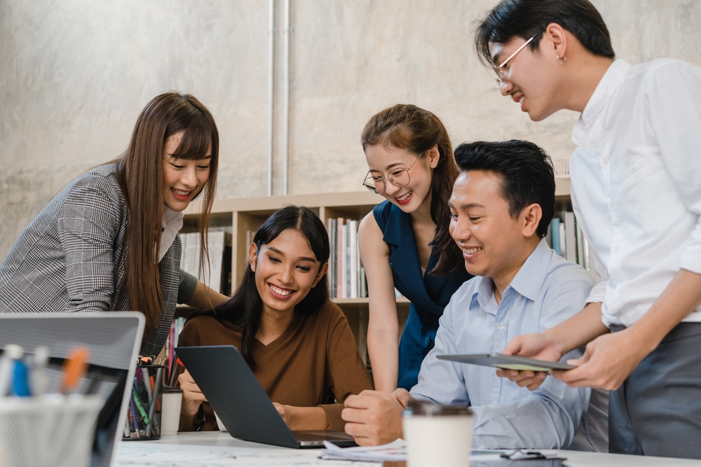 Combat Digital Fatigue with OOH Advertising Campaigns - QBF